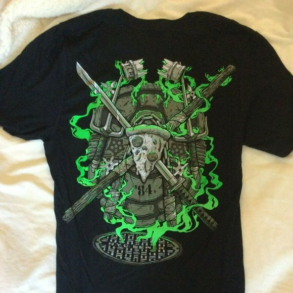 Teenage Mutant Ninja Turtles Double-Sided  Geek Fuel T-Shirt (S) | Never Worn - Picture 2 of 3